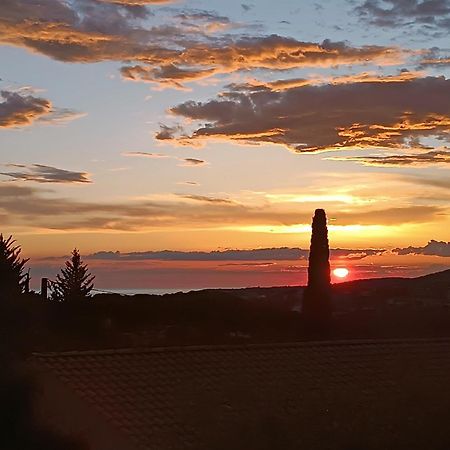 Bastide Provencale Vue Mer A 5 Min De La Plage Sanary-sur-Mer Luaran gambar